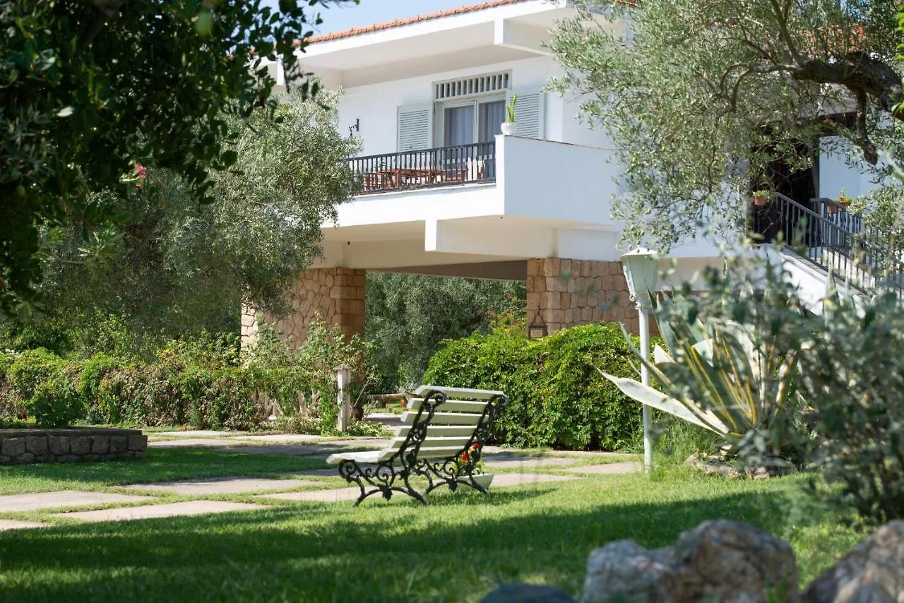 Stone Made Seaside Villa Nikiti Grecia